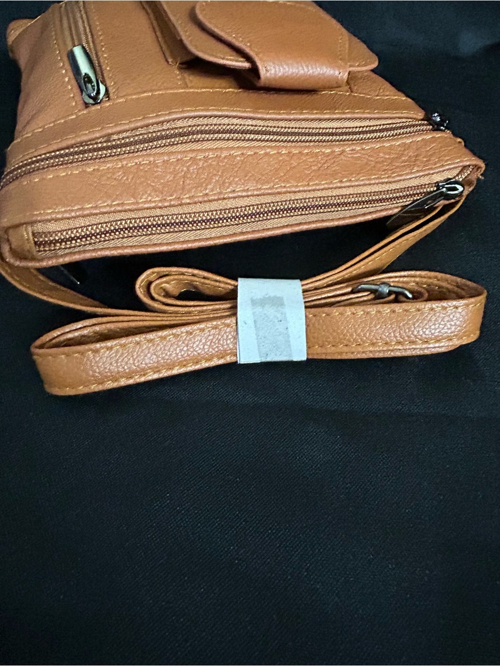 Maze On The Go Genuine Soft Leather Tan Crossbody Bag Purse NWT - Picture 5 of 9